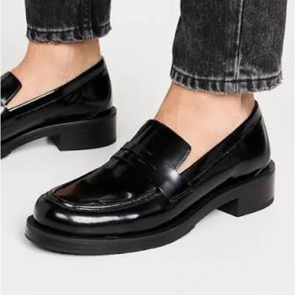 Stuart Weitzman Black Loafers - Picture 1 of 7